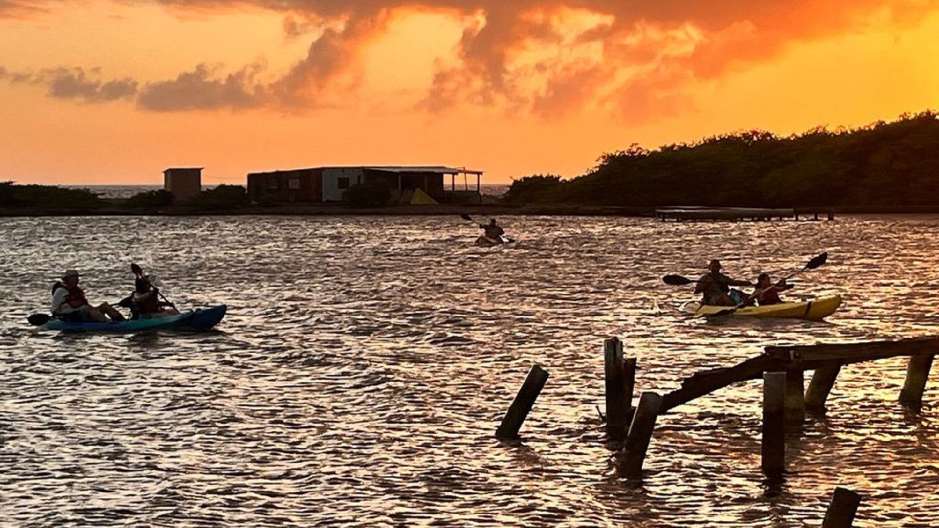 sea glass island & clear kayak-sunset tour